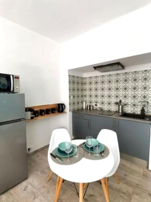 Esprit Cosy Au Centre Historique Apartment ตูลง ภายนอก รูปภาพ